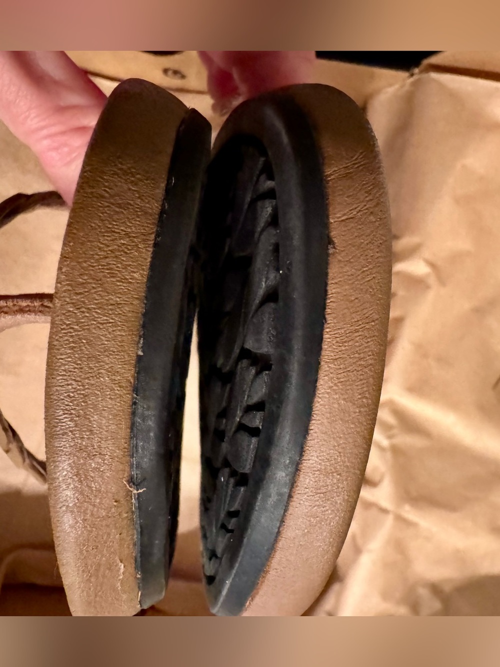 OluKai Lei flip flops - Picture 5 of 10